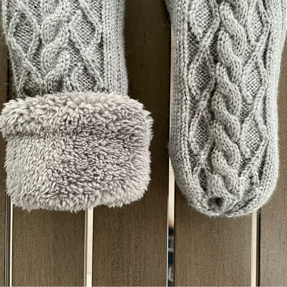 JUSTAY WINTER KNIT FLEECE MITTENS!! - Picture 6 of 8